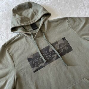 Men’s Adidas pullover. Size L, but runs on the smaller side. Army green.